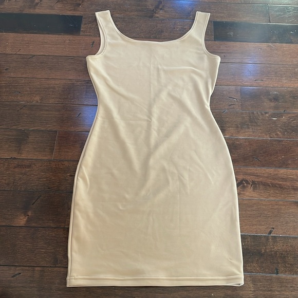 Self expressions by Maidenform Full slip Shapewear Slimming Size M Nude Beige - Picture 7 of 9